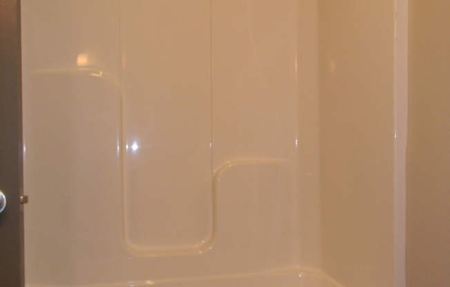 2 beds, 2 baths, 1,052 sqft, $1,045, Unit 72