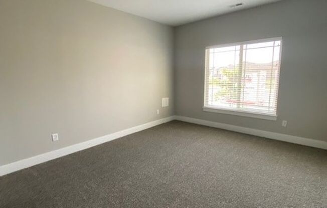 2 beds, 2 baths, 1,163 sqft, $2,068, Unit 2201-101