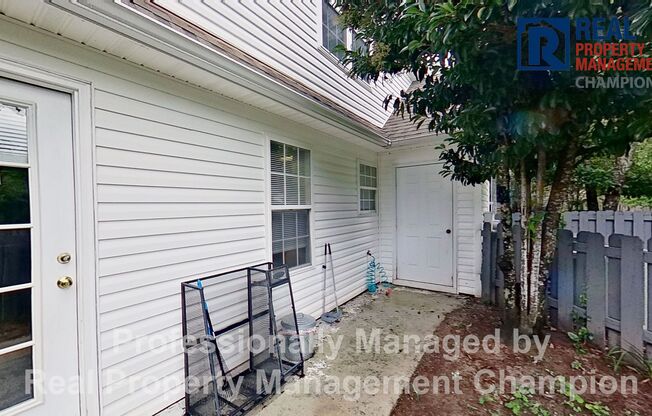 3 beds, 2 baths, $1,750