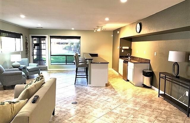 1 bed, 1 bath, $1,399, Unit # 2077