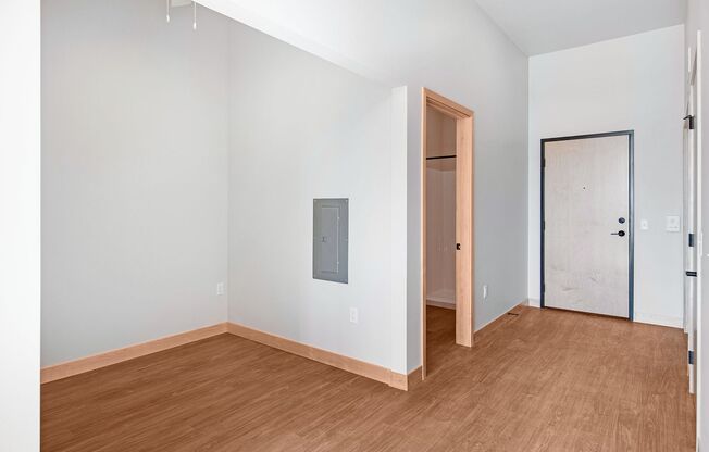 Studio, 1 bath, 492 sqft, $1,540, Unit 211