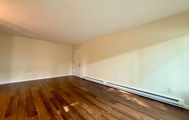1626-1646 SE Ash St. Portland, OR 97214
