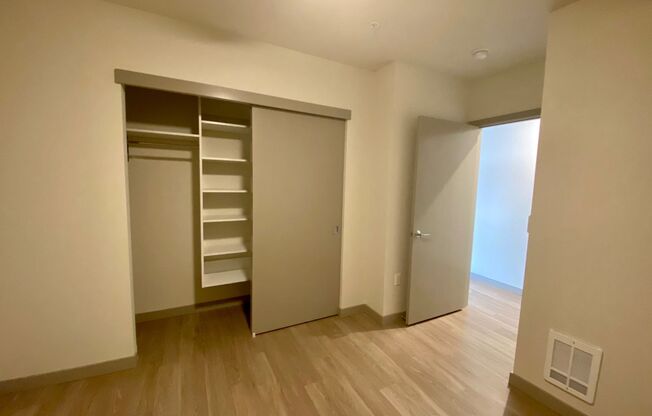 1 bed, 1 bath, 727 sqft, $1,650, Unit 201-MFTE