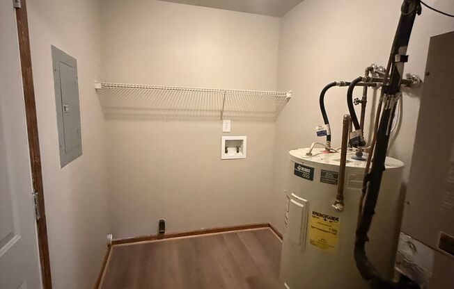 101/103 Cooper Springs Ct