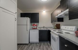 2 beds, 1 bath, $1,575, Unit 14627 - 18