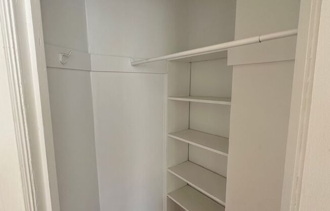 2 beds, 2 baths, 1,303 sqft, $2,200, Unit New King Edward 202