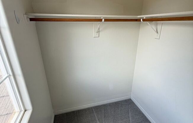 3 beds, 2.5 baths, $2,800
