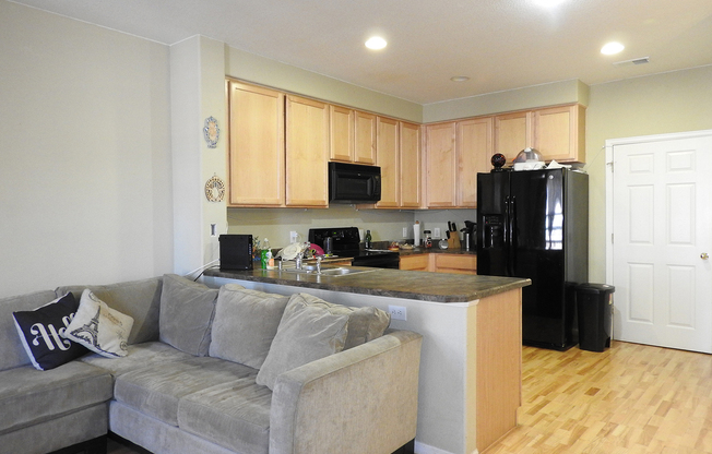 2 beds, 2 baths, $2,395