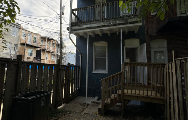 3 beds, 1 bath, $1,600