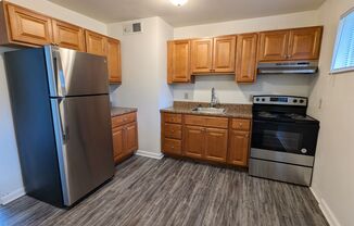 2 beds, 1 bath, 750 sqft, $1,085, Unit E10