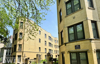 3815 N Greenview Ave