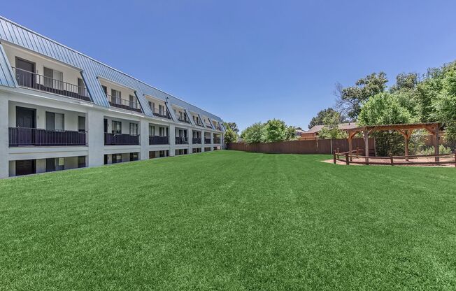 1 bed, 1 bath, 532 sqft, $1,005, Unit 2005-15