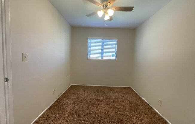 2 beds, 1 bath, 900 sqft, $2,295