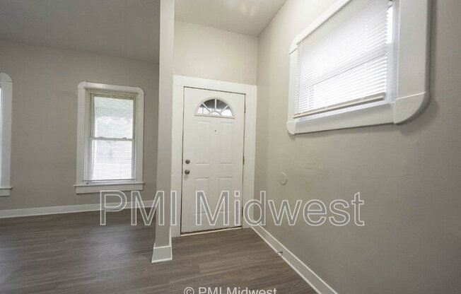 103 N STATE AVE