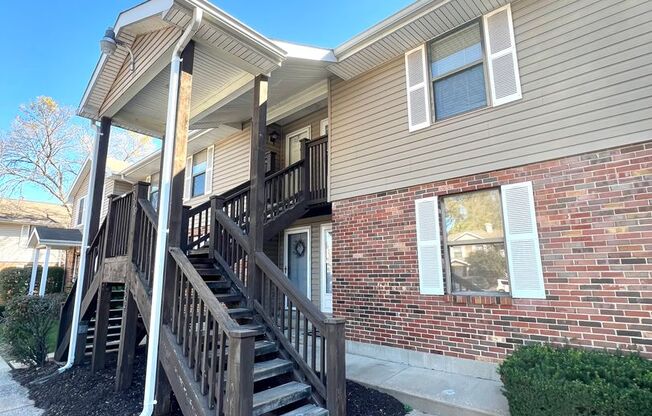 Adorable 2 Bedroom 1 Bath 2bd Floor Condo in Florissant - Presented by Tiffany Gerling’s Team