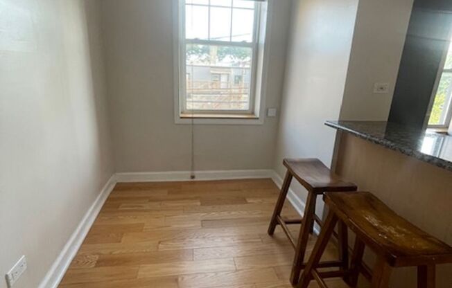 1 bed, 1 bath, $1,600