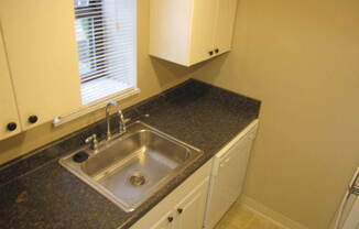 1 bed, 1 bath, 600 sqft, $1,010, Unit 112