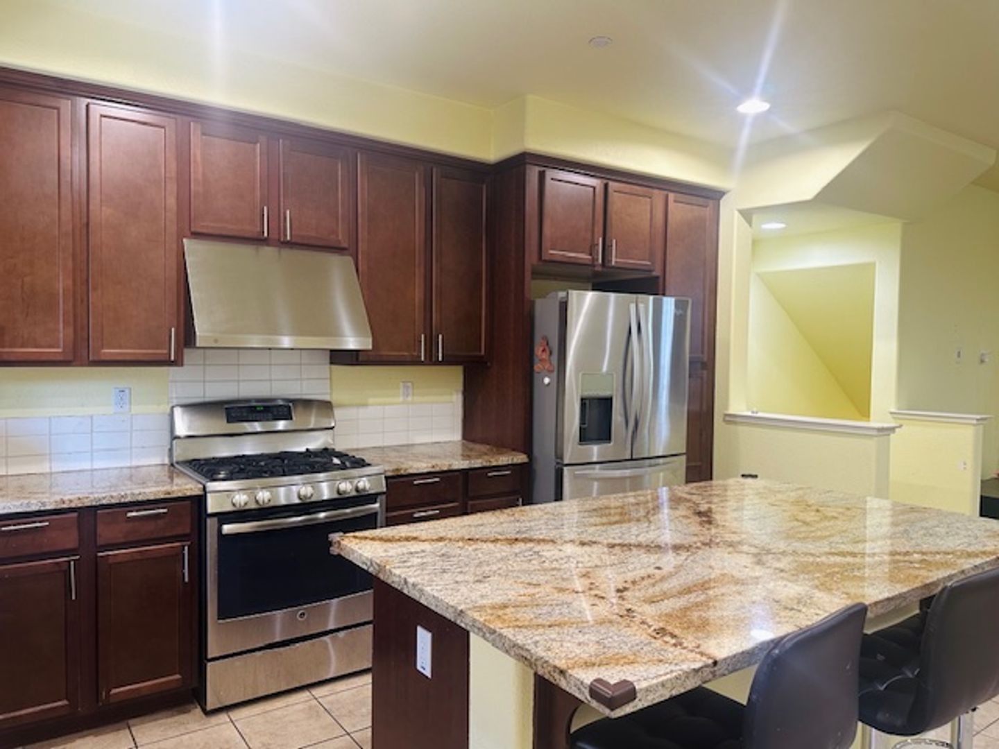 Modern Beautiful Townhome with Great Schools, Great Locaation!