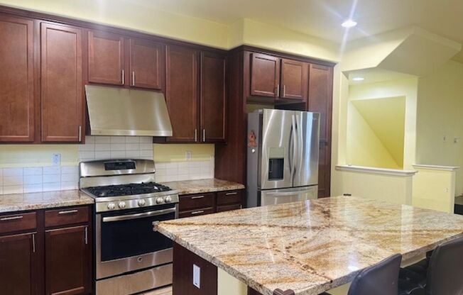 Modern Beautiful Townhome with Great Schools, Great Locaation!