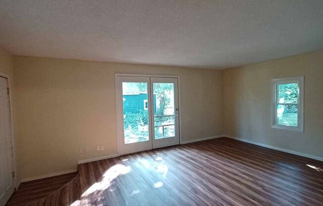 2 beds, 1 bath, $1,150