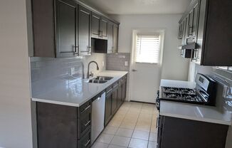 2 beds, 2 baths, $2,295, Unit 2