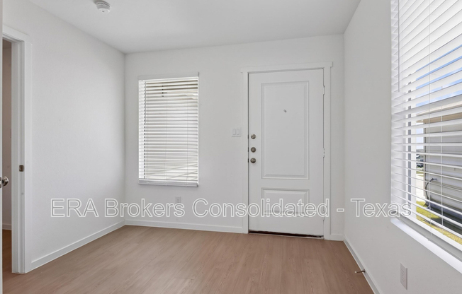 511 SARAH WAY