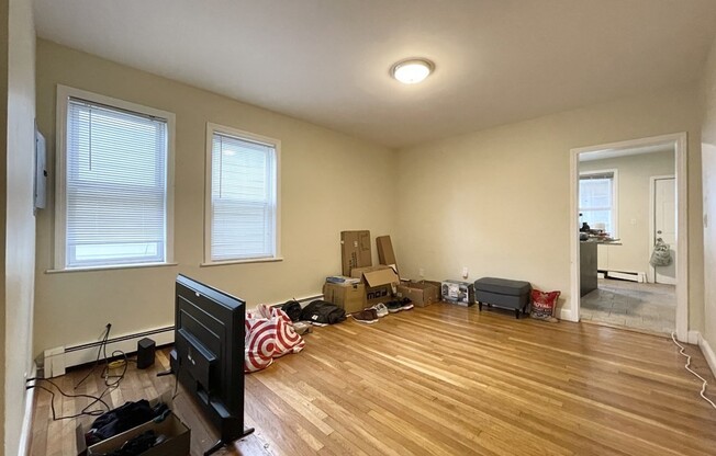 2 WYMAN PL