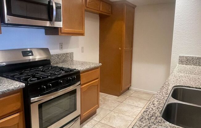 Updated 2 Bedroom/ 2 Bath Condo In The Heart of Glendale!