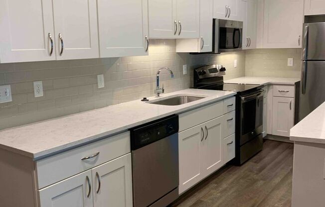 2 beds, 2 baths, 1,050 sqft, $2,055, Unit 3250-103