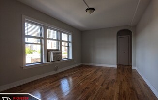 550 W Arlington Pl