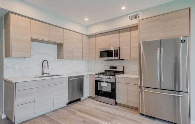 4 beds, 3 baths, 1,680 sqft, $3,995, Unit 302
