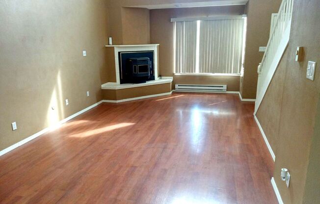 120 Linda View Ct NE