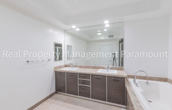 3 beds, 2 baths, $4,950, Unit # 104