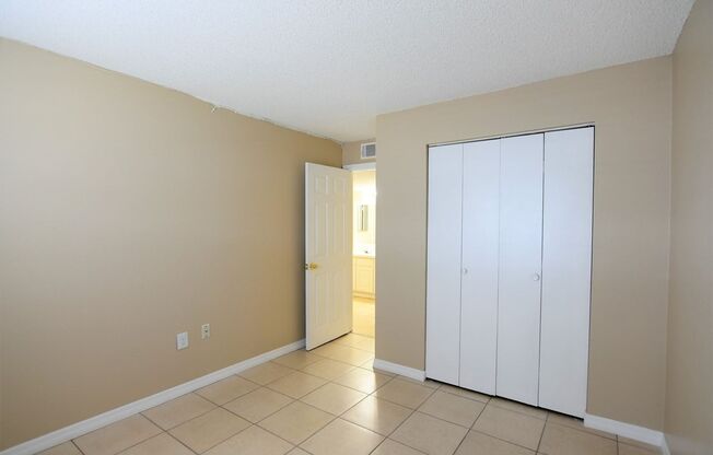 2 beds, 1 bath, $1,350