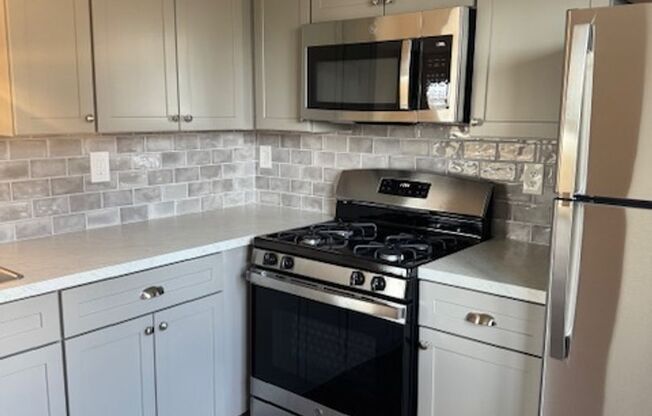 2 beds, 2 baths, 1,092 sqft, $2,650, Unit 111