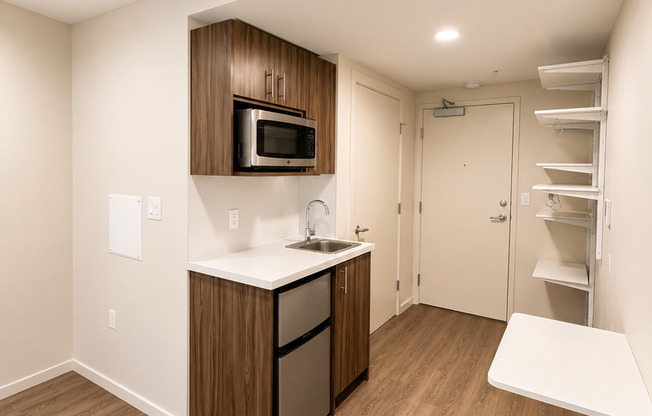 Studio, 1 bath, 178 sqft, $999, Unit 328