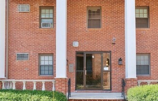 2 beds, 2 baths, 1,030 sqft, $2,600, Unit 43B