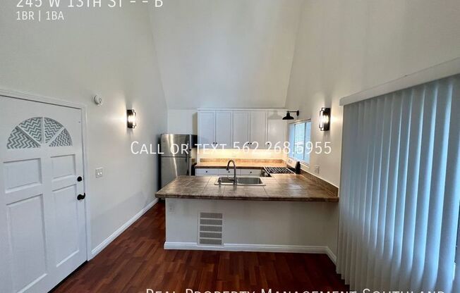 1 bed, 1 bath, 1,000 sqft, $2,200