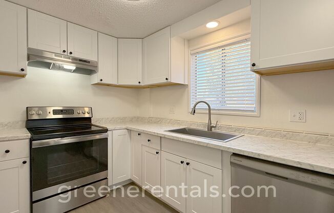 Oly-5th Avenue Apartments