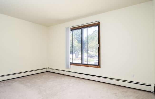 2 beds, 1.5 baths, 905 sqft, $1,545, Unit 25-112