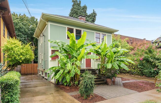 2924 SE Morrison