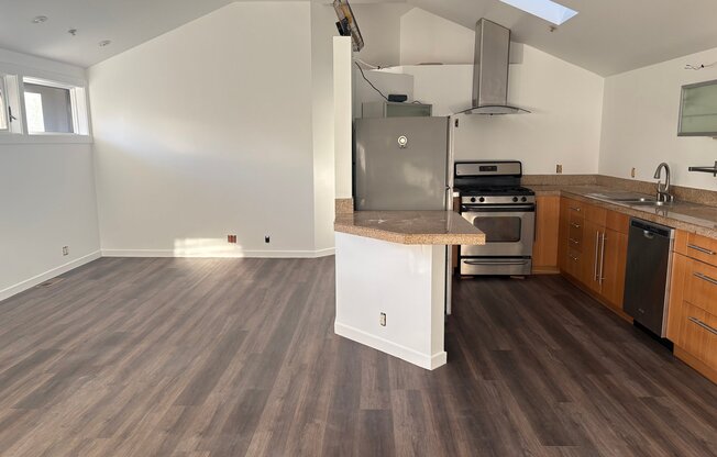 35 BAYVIEW RD