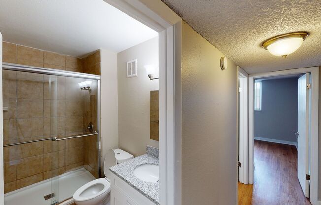 2 beds, 2 baths, 928 sqft, $1,120, Unit 1945 Peoria St #303