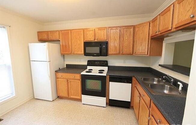 Chapel Hill / 3BR Townhouse Severin St. AVAILABLE