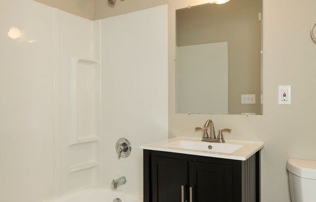 1 bed, 1 bath, 615 sqft, $1,595, Unit 206