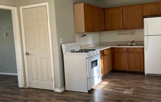 3 beds, 1 bath, $1,000