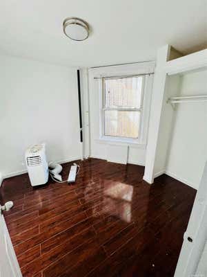 2 beds, 1 bath, $2,200, Unit # FLOOR