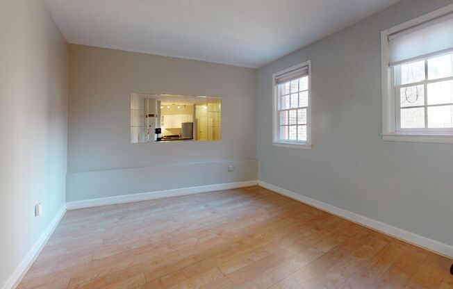 Capitol Hill Studio Apartment for Rent! Available Now!