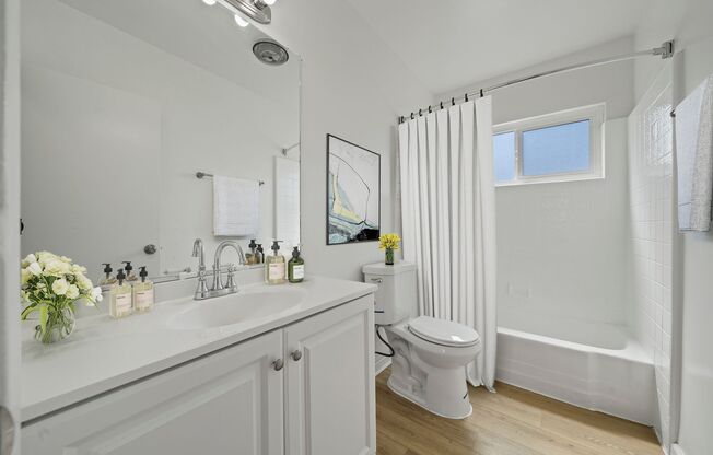 2 beds, 1 bath, $2,495, Unit 07