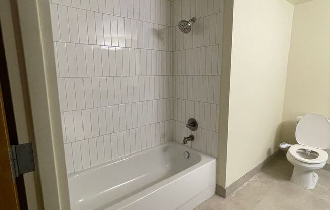 1 bed, 1 bath, 794 sqft, $1,293, Unit 009